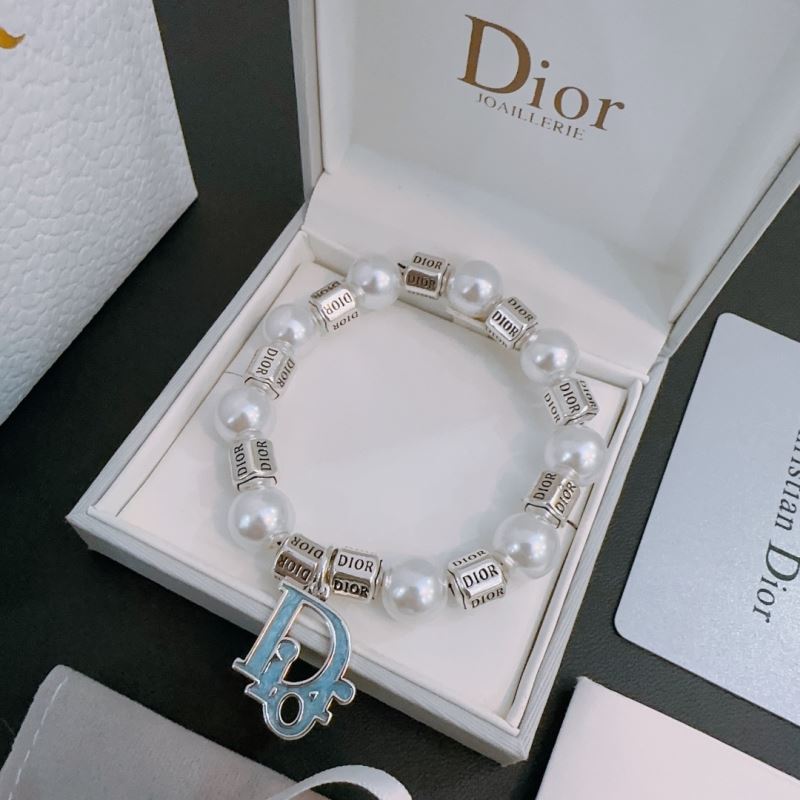 chr1st1an D10r bracelets